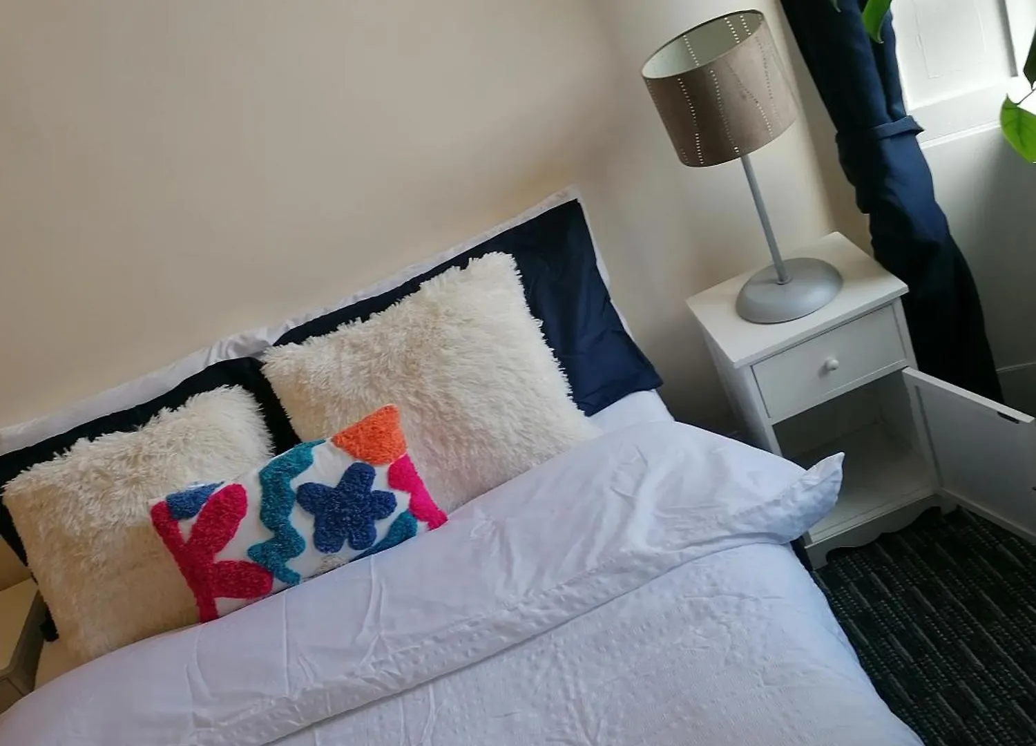 Edinburgh City Center Haymarket Double Room 0*,  英国